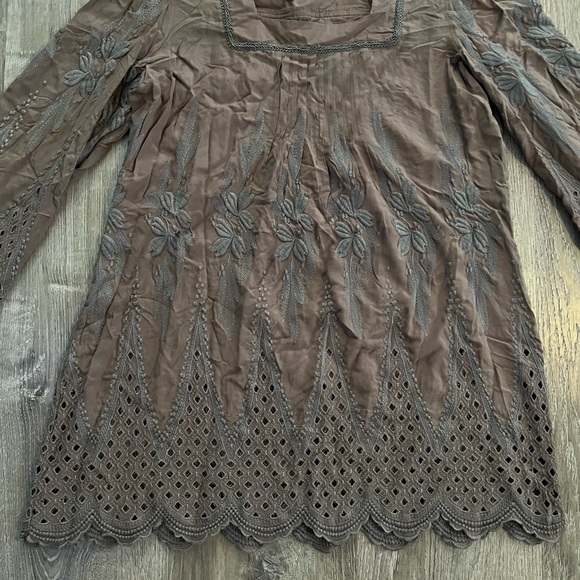 Sundance Brown Embroidered Tunic top - Picture 6 of 9
